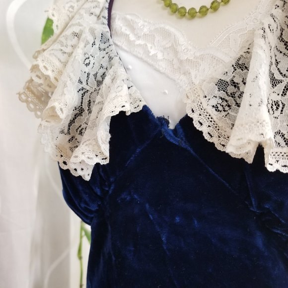 Vintage 1970s velvet dress w lace halter, Vampy backless long retro vntg maxi - Picture 6 of 15